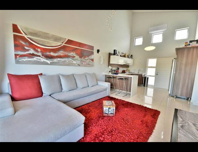 3 BEDROOM APARTMENT FOR SALE IN GLENVISTA